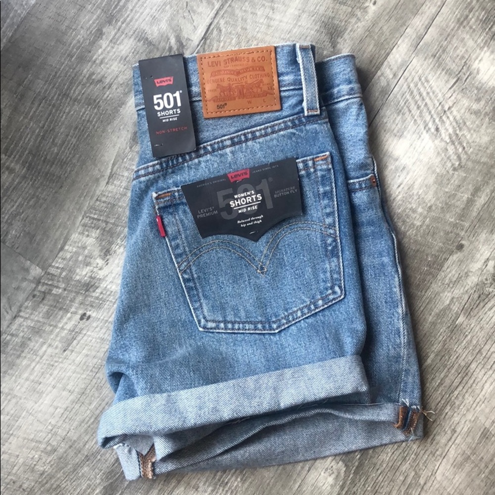 NEW NWT Levi’s 501 Long Shorts Cutoffs - Picture 3 of 7